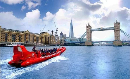 Bootstour in London mit dem Speedboot