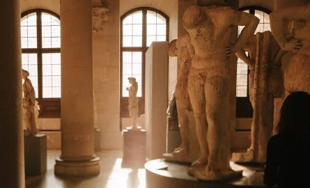 Louvre Museum von innen